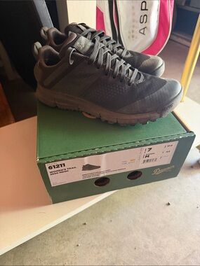 Danner Women's 2650 Mesh Trail Sneaker - Charcoal/Gray